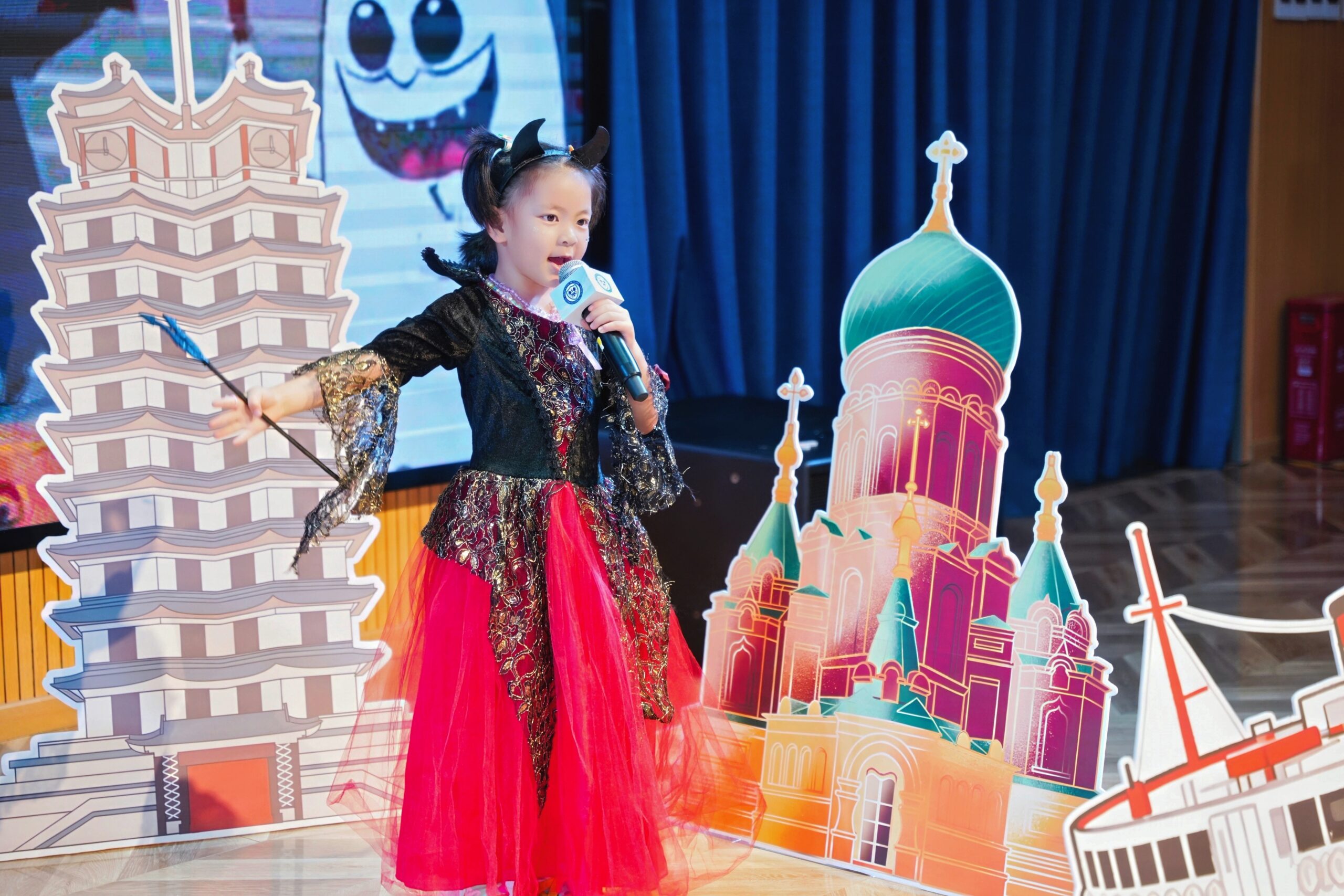 一场穿越绘本的魔法之夜，见证“我们是谁”的成长答卷